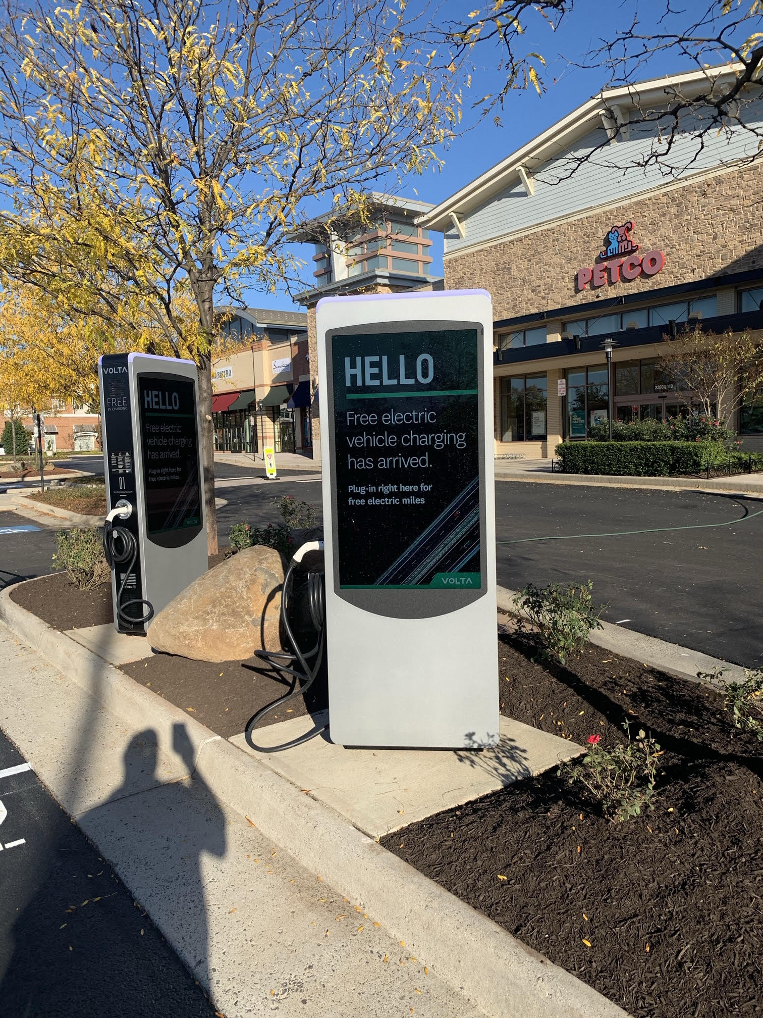 Volta Charging Stations at Dulles 28 Centre in Ashburn, VA Electric